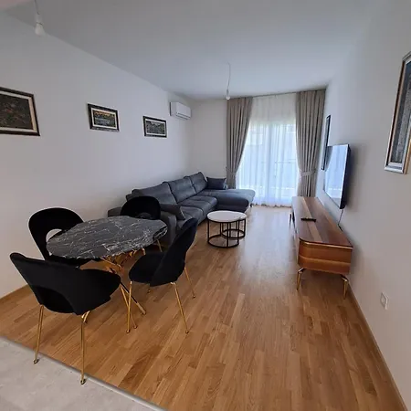 Vlado Apartamento